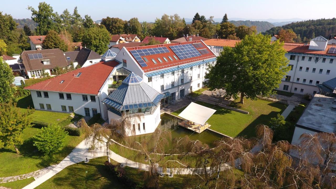 Spectrum Kirche Exerzitien-Und Bildungshaus Auf Mariahilf Passau Bagian luar foto