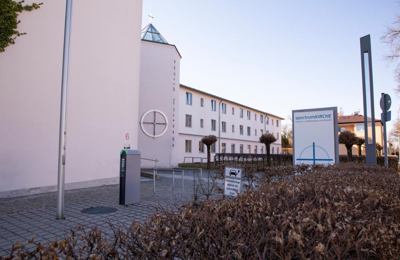 Spectrum Kirche Exerzitien-Und Bildungshaus Auf Mariahilf Passau Bagian luar foto